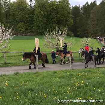 Marsberg: Pferdeprozession in Giershagen - Radio Sauerland