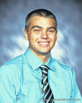 Fairlawn prom promises 'Gold Gone Wild' - sidneydailynews.com