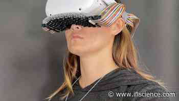 VR Headsets Can Now Virtually Kiss You (Or Fill Your Mouth With Spiders) - IFLScience