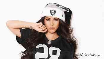 Jimena Sánchez al descubierto enseñando todo en un Ford Mustang - TORK