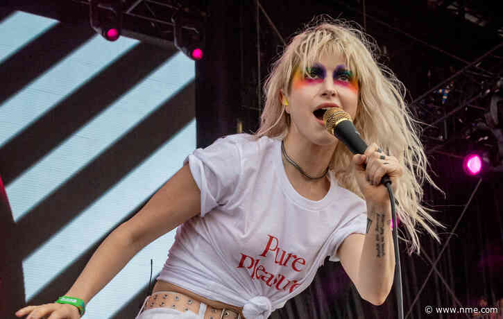 Hayley Williams says the ‘00s revival is because “there’s so much frustration in the air”