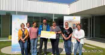 Wit-Gele Kruis schenkt 1.000 euro aan vzw Boven de Wolken - Het Laatste Nieuws