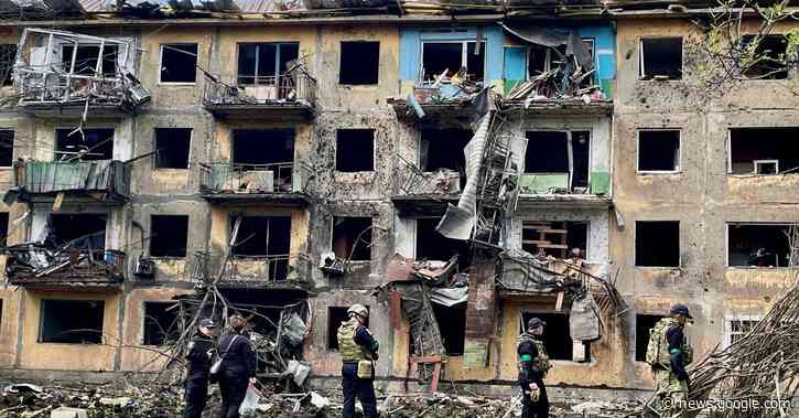 Ukraine says Russia pounding Donbas, failing to take targets - Reuters