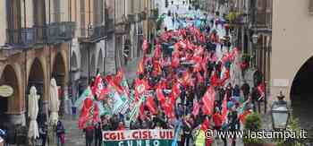 “Basta vittime sul lavoro”: a Cuneo torna il corteo del Primo maggio - La Stampa