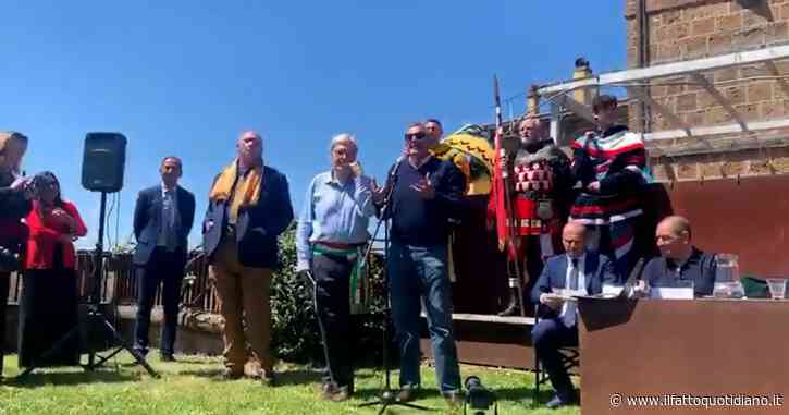 Barbareschi interviene alla presentazione della mostra di Sgarbi con insulti ai gay e attacchi all’inclusività. Lazio Pride: “Inaccettabile, si scusi”