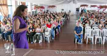 Imbituba sedia capacitação para inclusão escolar de alunos com deficiência - Agência ALESC