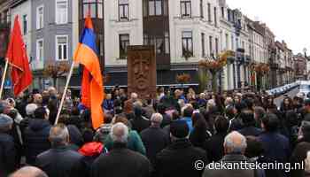 Brussel: Armeense Genocide-monument beklad met Turks symbool - de Kanttekening