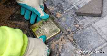 Jongeren poetsen de 458 struikelstenen in Brussel | Brussel | hln.be - Het Laatste Nieuws