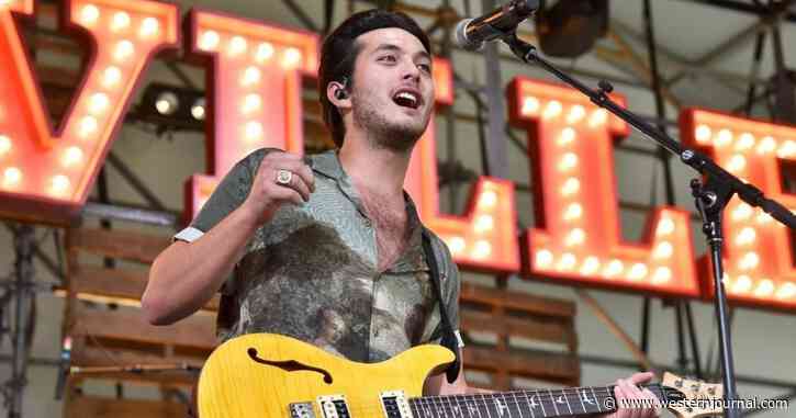 'American Idol' Winner Admits There's a Warrant Out for His Arrest, Turns Himself In to Police