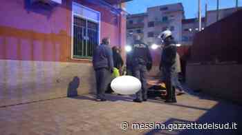 Messina, vola giù dal secondo piano. Donna di 60 anni in codice rosso al Policlinico - Gazzetta del Sud - Edizione Messina