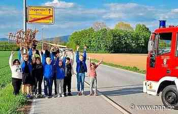 Maibaum der Löschbärenbande gestohlen: Die Blaulichtwichtel waren's - Passauer Neue Presse - PNP.de