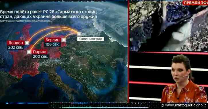Russia, sulla tv di stato Channel One la mappa con le traiettorie dei missili nucleari: “Per Berlino ci vogliono 106 secondi. Faremmo tabula rasa”