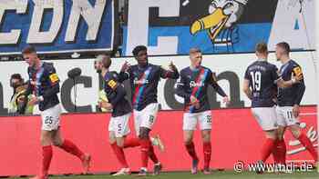 Holstein Kiel: Mit Taktik-Kniff zum Klassenerhalt - NDR.de