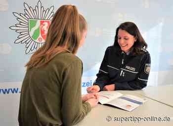 Polizei berät auf Ausbildungsbörse in Langenfeld - Super Tipp