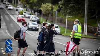 Covid 19 coronavirus Omicron: The schools sticking with mask mandates - New Zealand Herald