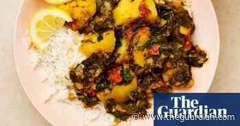 Meera Sodha’s vegan recipe for Pakistani-style potato and spinach curry - The Guardian