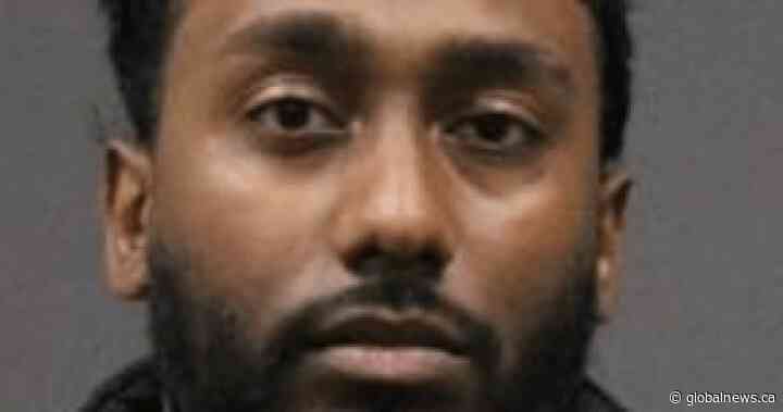 Man charged with impersonating police officer at massage parlour in Markham - Global News