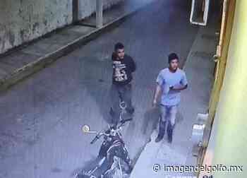 Cámaras de seguridad captan a dos presuntos asaltantes en Misantla - Imagen del Golfo