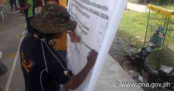 Ex-rebels in Aurora pledge allegiance to gov't - pna.gov.ph
