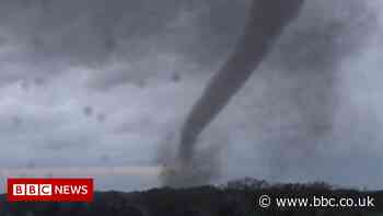 Kansas tornado inflicts heavy damage and leaves thousands without power
