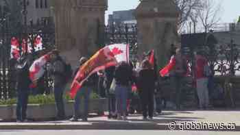 ‘Rolling Thunder’ motorcycle protest rides into Ottawa - Global News