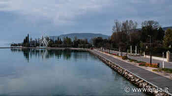 Ambiente: sversamento di carburante nel Lago di Garda - Agenzia ANSA