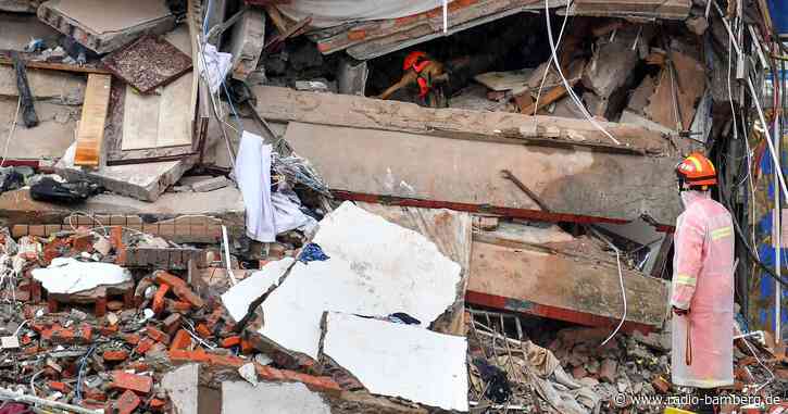 Neun Menschen nach Gebäudeeinsturz festgenommen