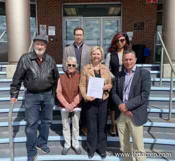 Mayor Katchur and Fort City Council recognize Earth Day - Leduc Representative