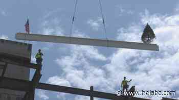 OSF Healthcare raises final beam on new Cancer Institute - Heart of Illinois ABC