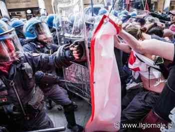 1° maggio di scontri: 10 agenti feriti, tensioni coi no Green Pass