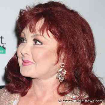 Country music legend Naomi Judd dies