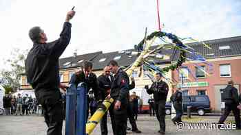 Wesel und Hamminkeln: Die Bilder vom Maibaum-Aufstellen - NRZ News