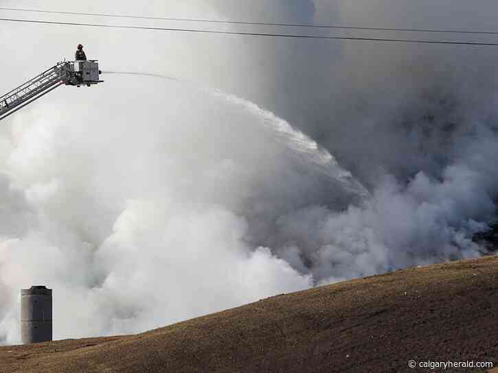 Calgary landfill blaze mostly extinguished after overnight battle by firefighters - Calgary Herald