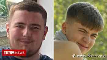 Oldham crash: Victims' families pay tribute - BBC