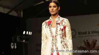 Khadi beats FMCG Companies in India, post turnover of Rs 1 lakh crore - The Statesman