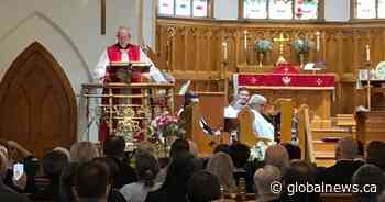Archbishop of Canterbury arrives in Prince Albert, Sask., apologizes to residential school survivors