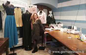 SALUGGIA. Adriana Bonisolo: dai vestitini per le bambole alla sua “Bottega del Cucito” - Giornale La Voce
