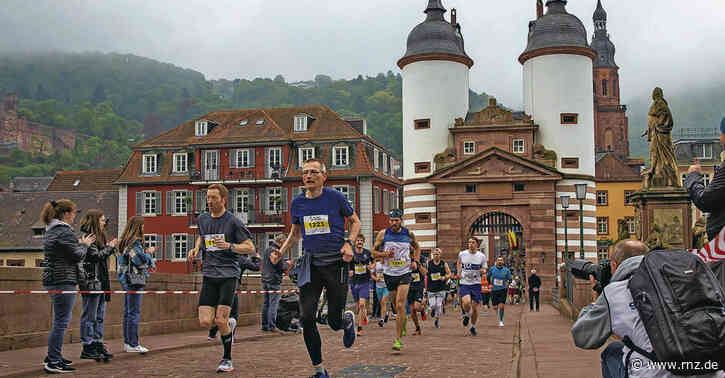 Heidelberger Halbmarathon:  Lehrer Beuchert siegt und erfüllt sich einen Traum