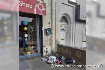 Reminder from charity shop to not leave donations outside