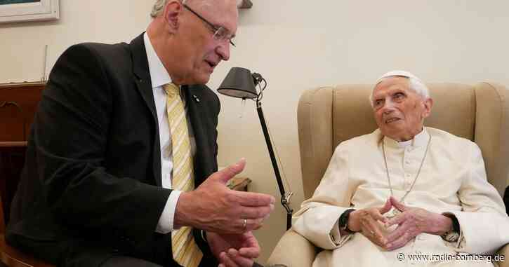 Bayerns Innenminister gratuliert Papst Benedikt