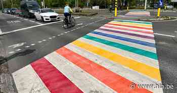 Kleurrijk oversteken aan de Bloedput | Brugge | hln.be - Het Laatste Nieuws