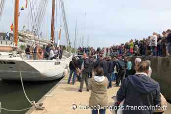Lorient : un comité d'accueil fourni et chaleureux pour le retour du Biche - France 3 Régions