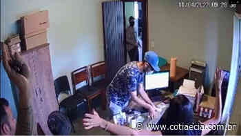 Suspeitos de assaltar restaurante de comida japonesa em Cotia são presos - Cotia e Cia