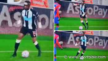 Allan Saint-Maximin's Stepovers Against Crystal Palace Were So Unnecessary But It Made For Incredible Viewing - SPORTbible