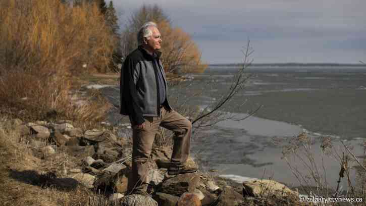 Proposed cattle feedlot threatens popular but fragile Alberta lake, residents say