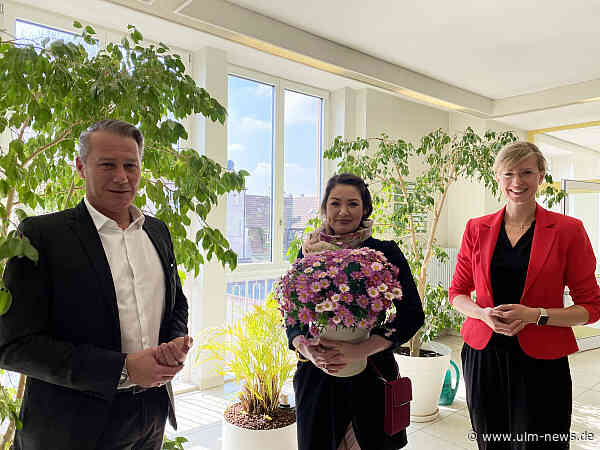 Stadtschreiberin tritt Stelle an: Julia Kulewatz taucht in Neu-Ulmer Stadt- und Kulturleben ein