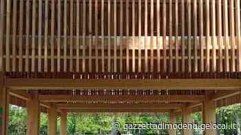 Modena, “riparo”: non ancora finito e già imbrattato - La Gazzetta di Modena