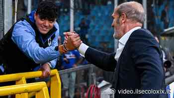 Sampdoria-Genoa 1-0, Marco Lanna festeggia con la squadra sotto la gradinata Sud - Il Secolo XIX