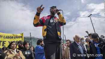 Amazon defeats New York union drive