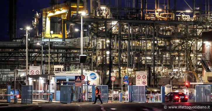 Ue: “Presto linee guida sul pagamento del gas russo”. Il sito Politico: “Cingolani apre all’utilizzo dei rubli”, il ministero smentisce